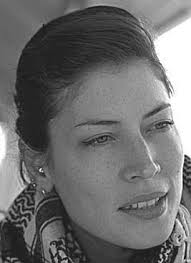 □ Upfront Journalism “giant” killed in Menlo car crash Page 3 □ In Business  JJ&F proves family ties stronger than ch