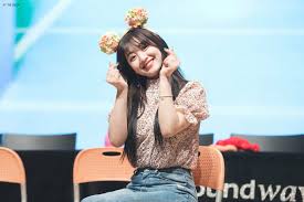 If playback doesn't begin shortly . K Pop 2087862 Park Jihyo Twice And Twice Park Jisoo On Favim Com