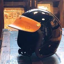 ヘルメットに本革バイザー ハンドメイド バイザー ヘルメット