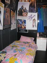 80 S Bedroom Via Thomas C Stansfield 80s Bedroom Home Interior Poster Retro Bedrooms Bedroom Themes Aesthetic Rooms
