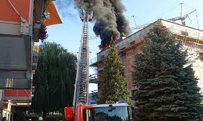 Lfk feuerwehreinsatzinfos oö free with mod apk (premium cracked) for android download. Berufsfeuerwehr Linz Hatte 2018 Zwolf Einsatze Pro Tag