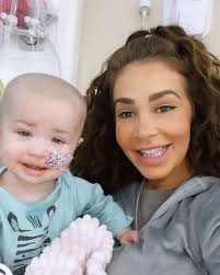 To connect with safiyya, sign up for facebook today. Ashley Cain S Daughter Azealia Struggles To Open Eyes In Brave Leukemia Fight News Chant Uk