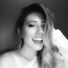 Bri Smith's Instagram, Twitter & Facebook