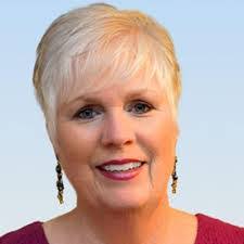 Leslie Weiss's Instagram, Twitter & Facebook