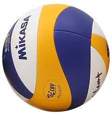 Design aerodinâmico composto por 18 painéis vulcanizados dispostos em perfeito equilíbrio, para oferecer o melhor movimento e controlo da bola. As Bolas Olimpicas