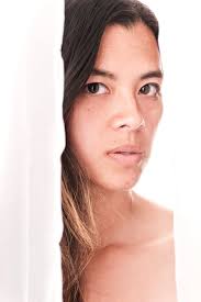 Why can't I see the image through the eyepiece when using Alien Bee flash  and softbox?