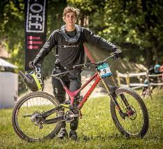 fabio wibmer en instagram winterberg was sworks specialized johannesherdenphotography mountenbike mountainbike fussball