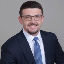 Meet Dr. Kelly Damron, an associate professor of accounting and accounting  chair at Grand Canyon University and an ASCPA member. Kelly loves to get  outside and hike. When she was a teenager,