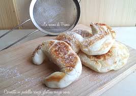 Puoi anche congelarlo già tagliato a fette divise da un pezzetto di carta da forno. Pane In Padella Senza Glutine La Cucina Di Franci