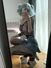 Foggy cat nudes