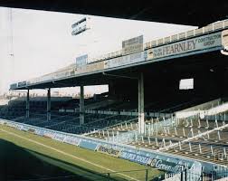 Maine road was a football stadium in moss side, manchester, england, that was home to manchester city f.c. Pin On Old Stadium Pics