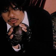 Rayna Clark's Instagram, Twitter & Facebook