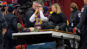 Alex Smith Fully Details His Leg Injury For First Time Says He Is Lucky To Be Alive In 2020 Leg Injury Injury Fedex Field