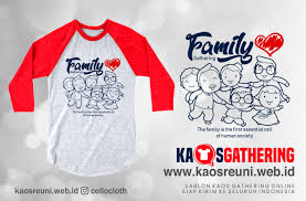 Kamu bisa dengan mudah mendesain baju yang kamu inginkan secara offline maupun online dengan aplikasi desain baju. The Family Is The First Contoh Desain Kaos Gathering Family Kaos Reuni Online