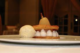 La Poire Pochee En Millefeuille Mousse Au Chocolat Blond Et Sorbet Poire Une Recette Proposee Par Stella Layen Rest Sorbet Poire Mousse Au Chocolat Dessert