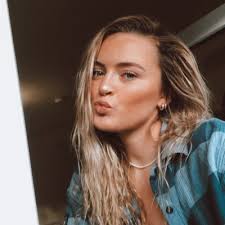 madison (@Madisonnelson23)