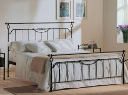 Scopri ricette, idee per la casa, consigli di stile e altre idee da provare. Letto Viola Matrimoniale Letti In Ferro Battuto Arte E Stile