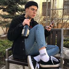 Pin De Books With Benjamin Em General Fashion Moda Masculina Moda Masculina Jovem Streetwear