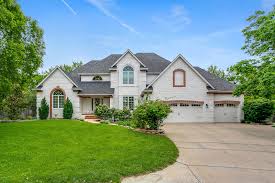1258 N Pine Grove Ct Wichita Ks 67212 Usa Virtual Tour Virtual Tour Pine Grove House Exterior