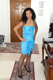 Redhead milf lavender rayne masturbates in her short skirt. All Over 30 Ebony Milf Theresa Long Slides Out Of Her Elegant Dress To Spread Iwantmature Com