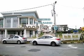 All of the rooms are spacious and fully furnished with a delightful thai style that will surely render any wary traveller feeling warm and welcome. Royal Ivory 2 For Sale In Bandar Saujana Putra Propsocial