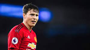 I västerås stannade fotbollsspelaren fram tills år 2011. Victor Nilsson Lindelof On The Resurrection Absolutely Ill