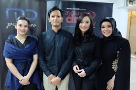 Sang gamer 3 years ago. Ayat Ayat Cinta 2 Beda Dewi Sandra Frustasi Jadi Sabina Layar Id