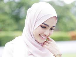 Download mp3 perempuan paling cantik dan video mp4 gratis. Inilah Ranking 10 Artis Wanita Paling Cantik Di Malaysia Memang Cantik Betul Diorang Nie Rotikaya Malaysia