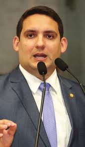 Combate ao coronavírus é tema de videoconferência com governador