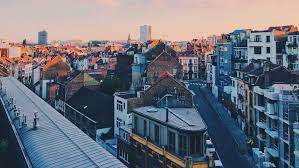 Sie wohnen in brüssel, weniger als 1 km vom ehemaligen stadttor porte de hal entfernt. Der Wohnungsmarkt In Brussel Ist Kompliziert