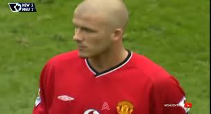 When Roy Keane lose control! referee: Red card×1 Keane: I have 7 reds, 0.21  cards per game😆#football #manchesterunited #revenge #Viral