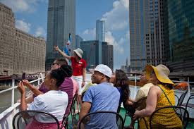 Chicago Architecture Foundation Center River Cruise Aboard Chicagos First Lady