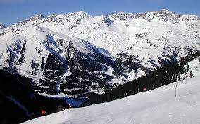 Eine traumhafte aussicht auf die vorarlberger St Anton Austria Ski Resort Guide
