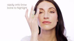 Pixi Beauty CC Crayon BYE Undereye, Concentrated Colour Correcting Pencil  Concealer, Neutralize Under-Eye Darkness, For Tan to Deeper Skin Tones 1.2g 