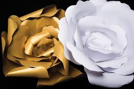 Learn how to make it with below step by step tutorial. Diy Giant Paper Flowers Tutorial Hostess With The Mostess