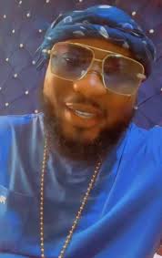 Relationship coach Sadia Khan details the 1 question to ask yourself before  starting a new relationship. Comment your biggest takeaway below. ⬇️ I want  to hear from you!