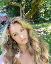 Amanda Rose Quattro (@amandarquattro) • Instagram photos and videos