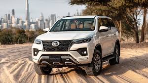 Bảng giá Toyota Fortuner 2025 & thông số xe - Phúc Việt oto cũ