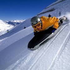 Rodelgeschichten von lattlschlitten und sportrodeln doku 2016. Schlitten Fahren Die 5 Schonsten Rodel Bahnen Fit For Fun