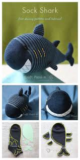 When it comes to knitting socks, there are countless awesome patterns around, as well as countless stunning sock yarns to you may love: Diy Fabric Toy Shark Free Sewing Patterns Fabric Art Diy