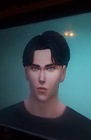 New male sim! Name suggestions? I don't have any 🥴