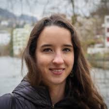 Heather Wick's Instagram, Twitter & Facebook