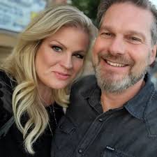 Robin Hetchler (@robinmoonbeam) • Instagram photos and videos