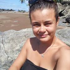 Emma Vincent (@Vinnie_dogdog)