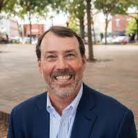 Alfredo Ison's Instagram, Twitter & Facebook