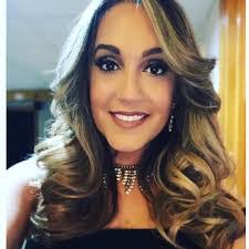 Lisa Perrelli's Instagram, Twitter & Facebook