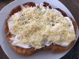 Langosch Ungarische Spazialitat Langosch Rezept Langosch Rezepte