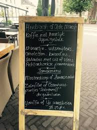 Horeca blogs & quotes is een facebookplatform waar onder meer wekelijks de populaire blog van wouter verkerk verschijnt. Herbergh D Olde Marckt Aalten Horeca Terrasbord Krijtbord Stoepbord Reclame Marketing En Stopkracht Chalk Art Quotes Chalkboard Quote Art Chalkboard Quotes