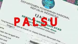 Download contoh blangko ijazah tahun 2020 untuk sd smp sma smk. Rektor Gadungan Ini Sudah Terbitkan 1 200 Ijazah Serambi Indonesia