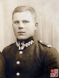 Dziadek w polskim mundurze”: Mikołaj Buczniew